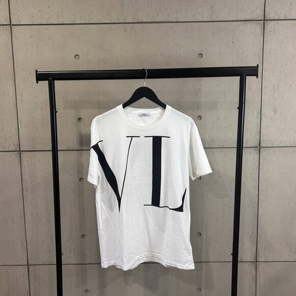 Valentino White and Black Short Sleeve Tee - Picture 7 of 9